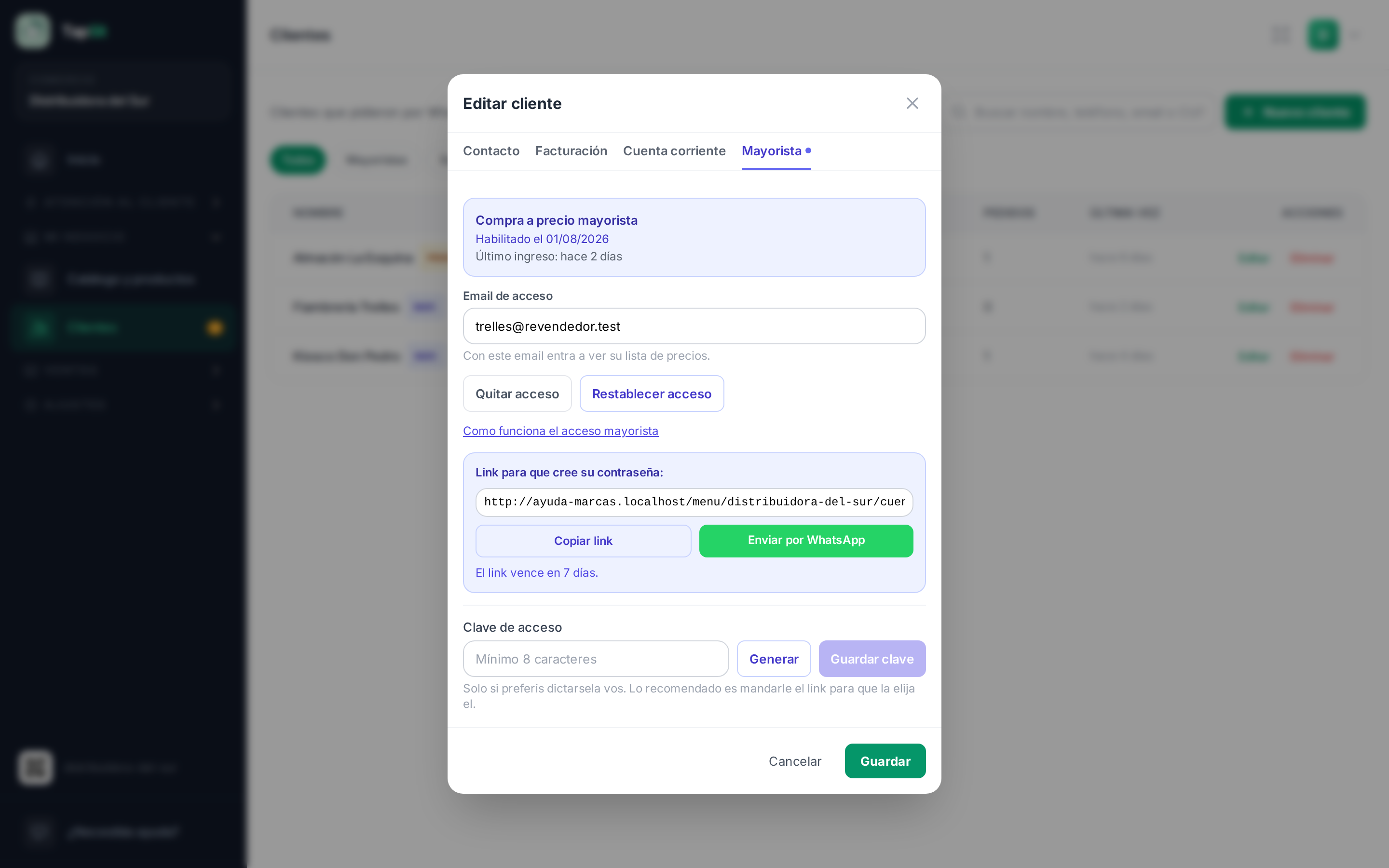 El link de invitación con los botones para copiarlo o enviarlo por WhatsApp