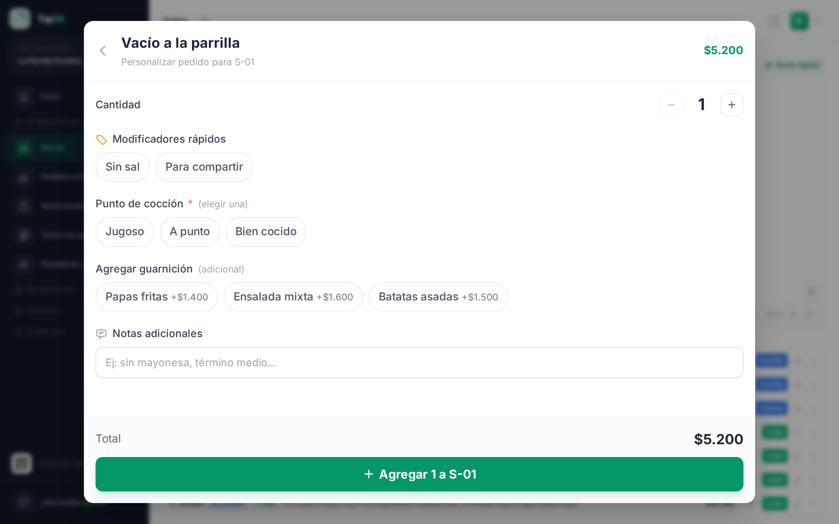 El detalle de un plato con el punto de cocción obligatorio, los adicionales con precio y los modificadores rápidos